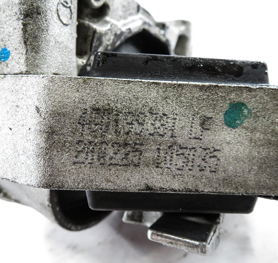 Thumbnail 5: 2012 AUDI A6 (C7) 3.0L CGXB SUPERCHARGED ENGINE- RIGHT ENGINE MOTOR MOUNT