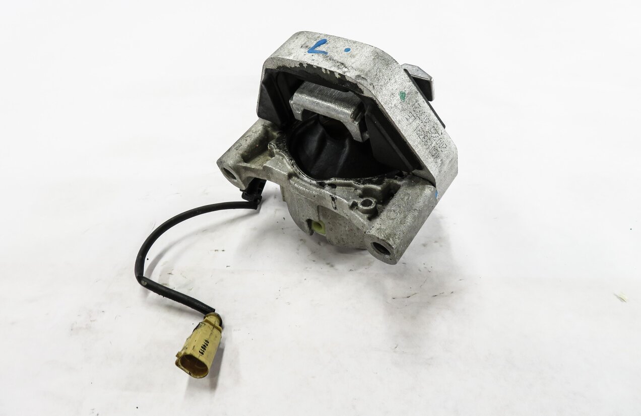 Thumbnail 2: 2012 AUDI A6 (C7) 3.0L CGXB SUPERCHARGED ENGINE- LEFT ENGINE MOTOR MOUNT