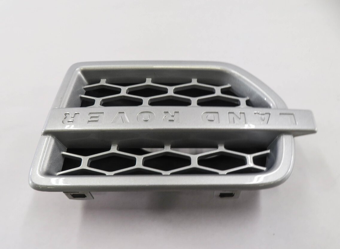 Thumbnail 3: 2013 LAND ROVER LR4- LEFT FRONT DRIVER FENDER AIR VENT GRILLE TRIM (SILVER)
