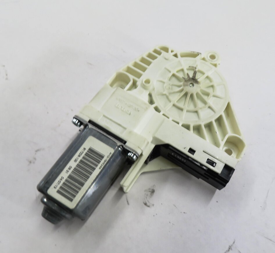 10-16 LAND ROVER LR4 / RANGE ROVER SPORT (L320) LEFT FRONT DRIVER WINDOW MOTOR