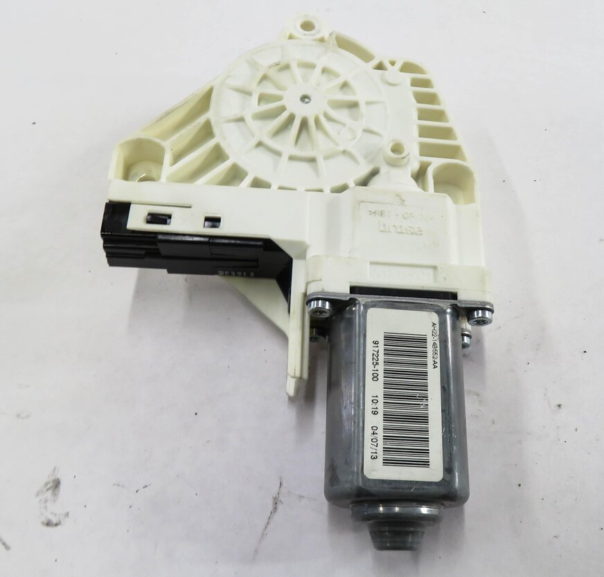 Thumbnail 2: 2010-2016 LR4 RANGE ROVER SPORT (L320) RIGHT FRONT PASSENGER POWER WINDOW MOTOR
