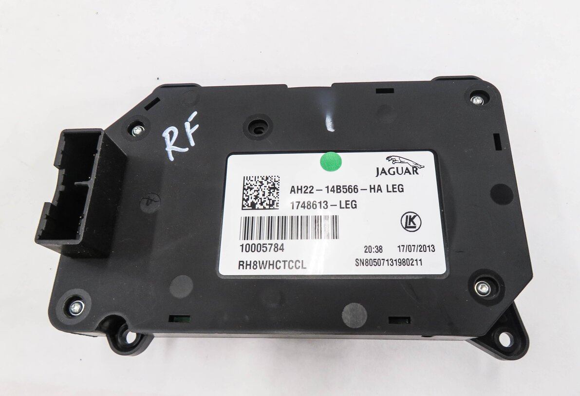 Thumbnail 4: 2013 LAND ROVER LR4 RIGHT FRONT PASSENGER SEAT ADJUSTMENT SWITCH BUTTON