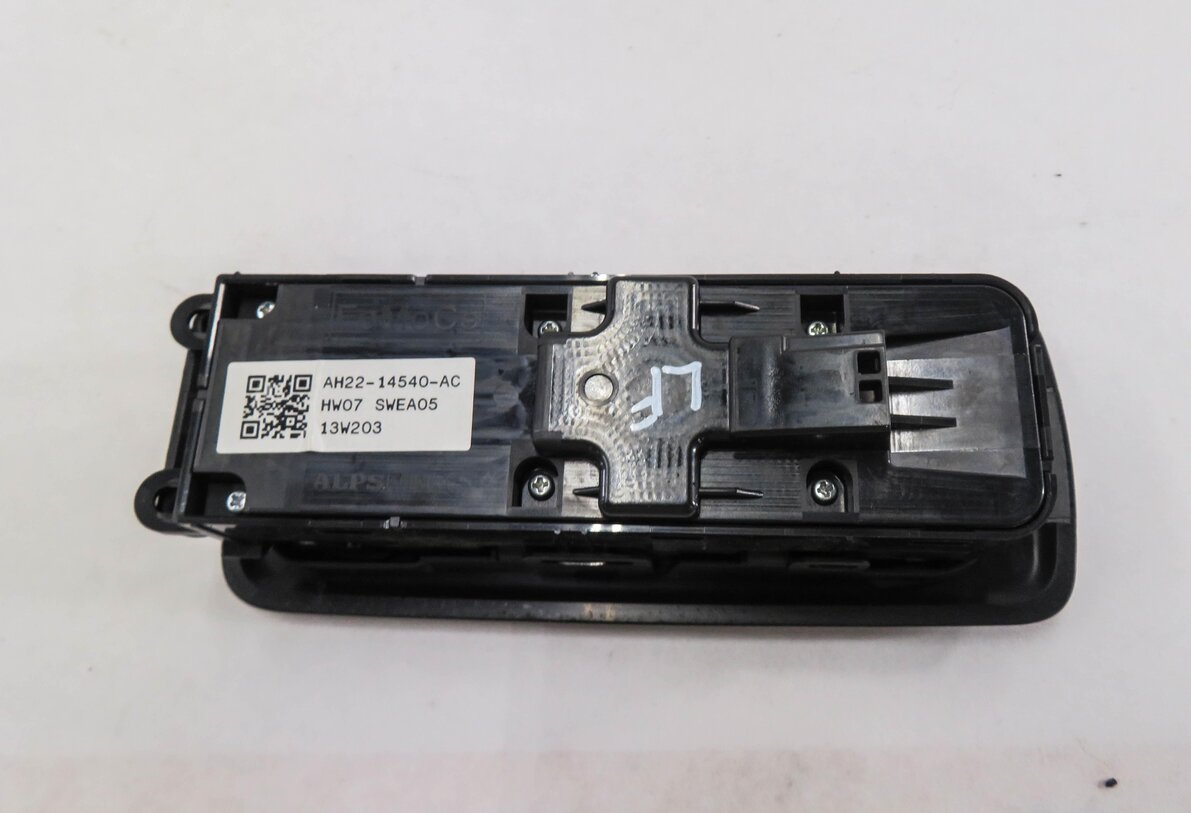 Thumbnail 4: 2010-2020 LAND ROVER LR2 LR4 RANGE ROVER SPORT (L320) LEFT DRIVER WINDOW SWITCH