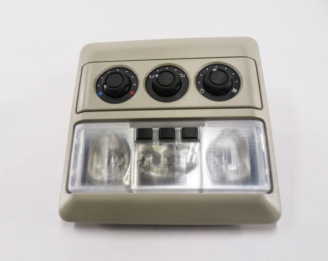 Thumbnail 2: 2013 LAND ROVER LR4 - REAR DOME LIGHT w/ HEATER TEMPERATURE CONTROL (BEIGE)