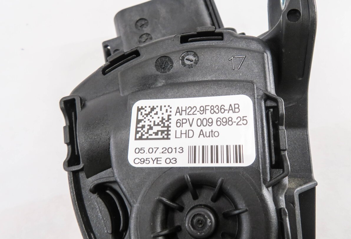 Thumbnail 4: 2013 LAND ROVER LR4- GAS PEDAL FUEL THROTTLE ACCELERATOR FOOT PEDAL