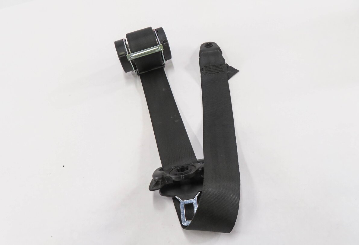 2013 LAND ROVER LR4 REAR 2nd SECOND ROW LEFT SEATBELT BUCKLE RETRACTOR (BLACK)