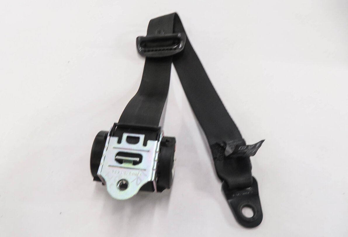 Thumbnail 3: 2013 LAND ROVER LR4 REAR 2nd SECOND ROW LEFT SEATBELT BUCKLE RETRACTOR (BLACK)