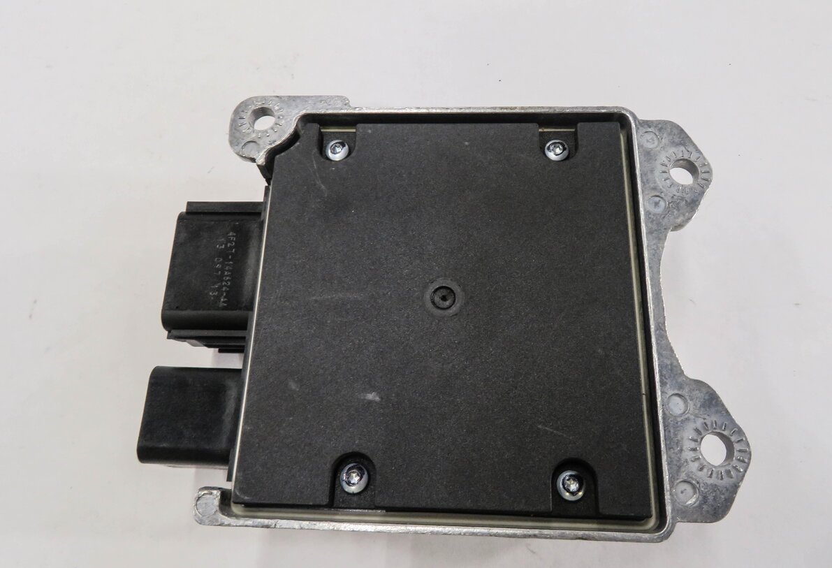 Thumbnail 3: 2010-2014 LAND ROVER LR4 - SRS MAIN BAG CONTROL MODULE COMPUTER