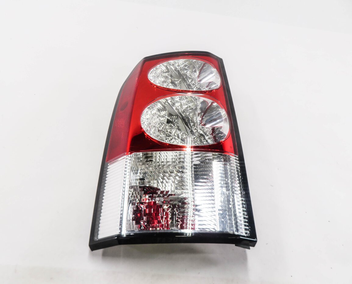 Thumbnail 4: 2010-2013 LAND ROVER LR4 - LEFT DRIVER QUARTER PANEL TAILLIGHT BRAKE LIGHT LAMP