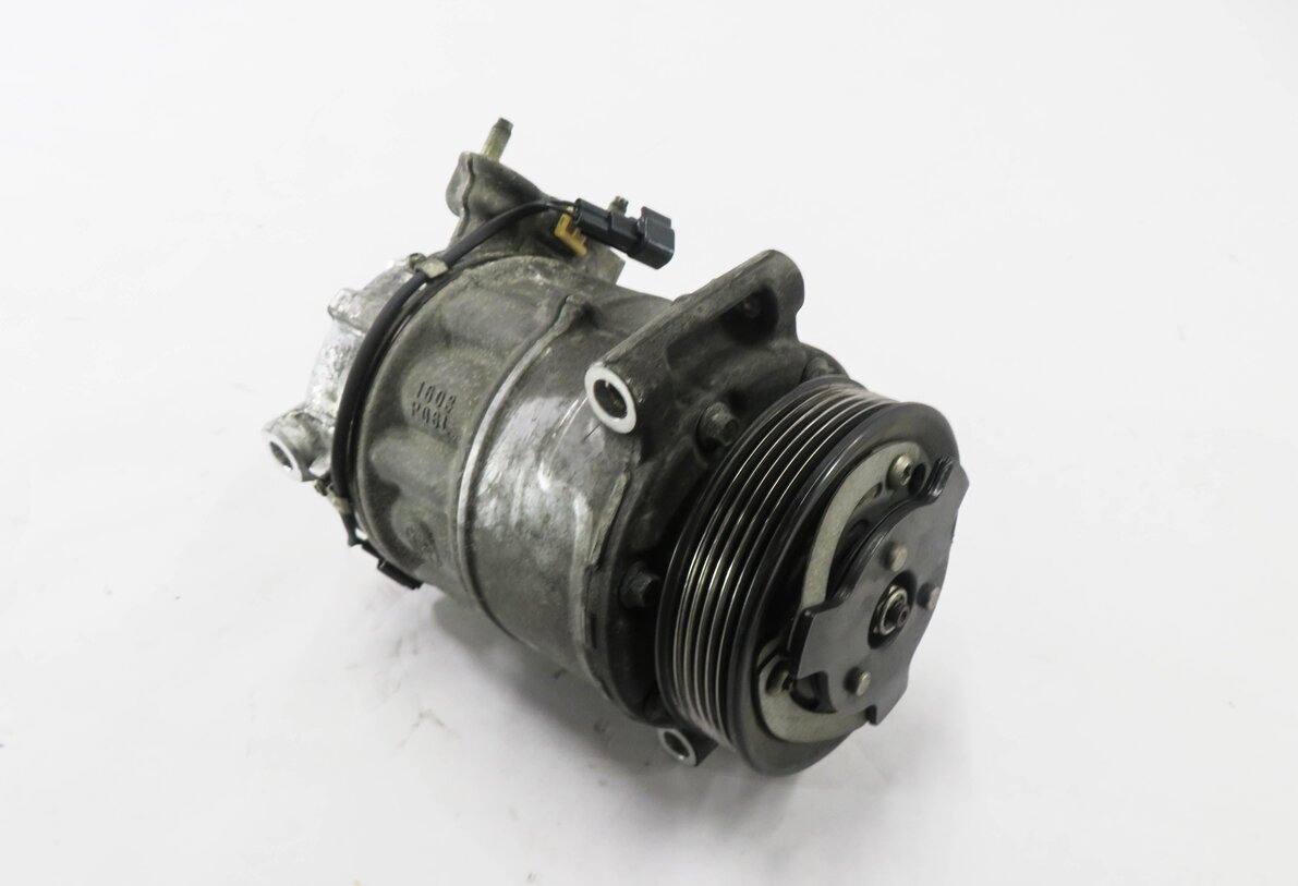 2010-2013 LAND ROVER LR4 - RANGE ROVER SPORT (L320) A/C AIR COMPRESSOR PUMP