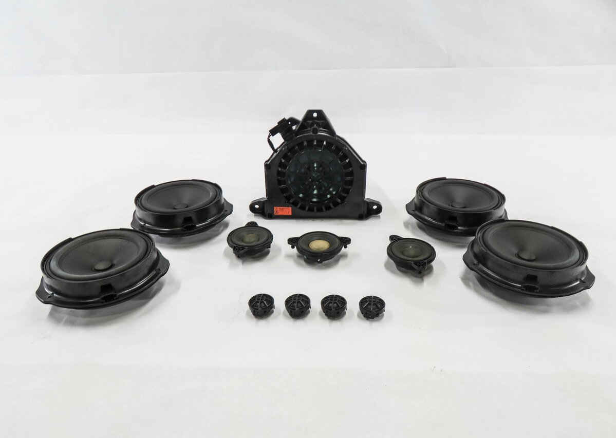 Thumbnail 2: 2014 MERCEDES E350 (A207) CONVERTIBLE - LOGIC 7 SUBWOOFER TWEETER SPEAKER SET
