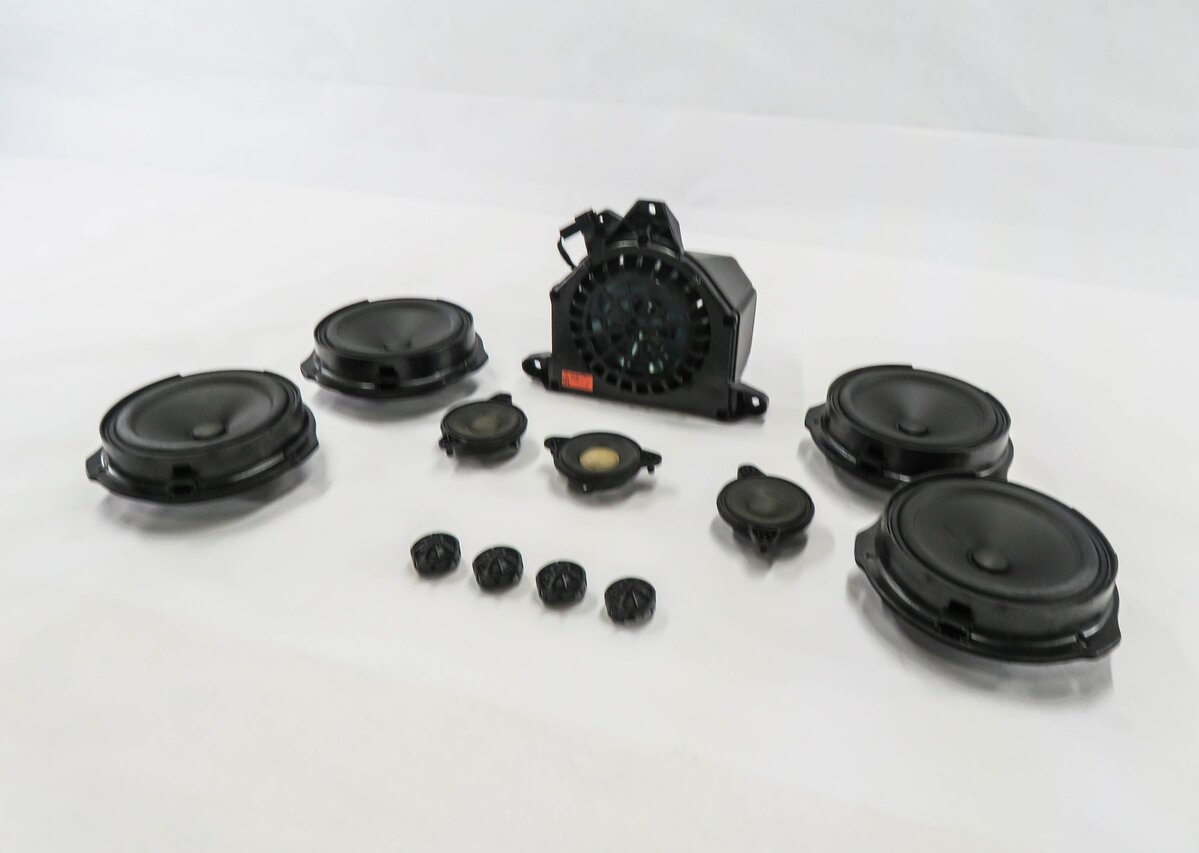 Thumbnail 3: 2014 MERCEDES E350 (A207) CONVERTIBLE - LOGIC 7 SUBWOOFER TWEETER SPEAKER SET