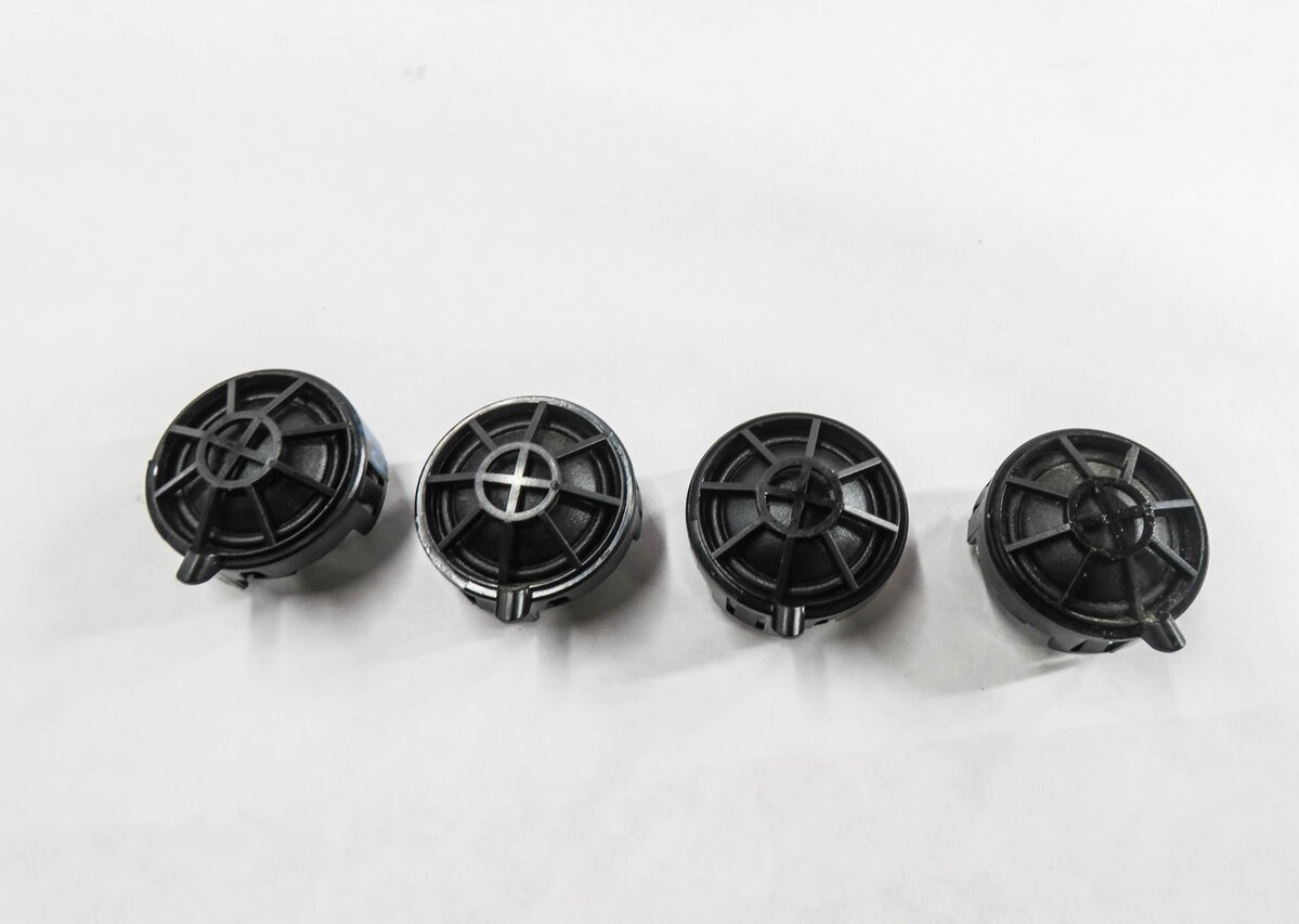 Thumbnail 6: 2014 MERCEDES E350 (A207) CONVERTIBLE - LOGIC 7 SUBWOOFER TWEETER SPEAKER SET
