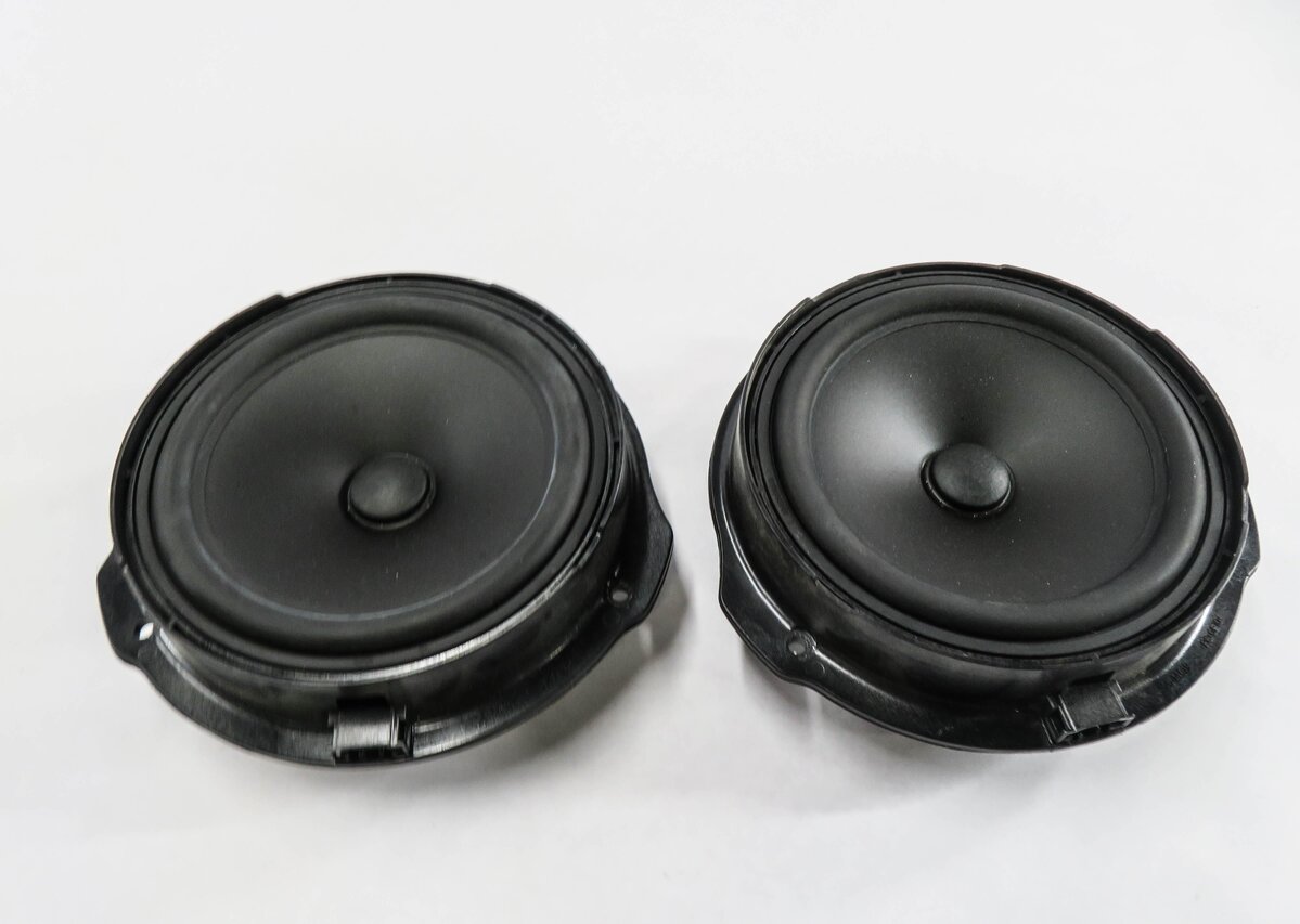 Thumbnail 7: 2014 MERCEDES E350 (A207) CONVERTIBLE - LOGIC 7 SUBWOOFER TWEETER SPEAKER SET