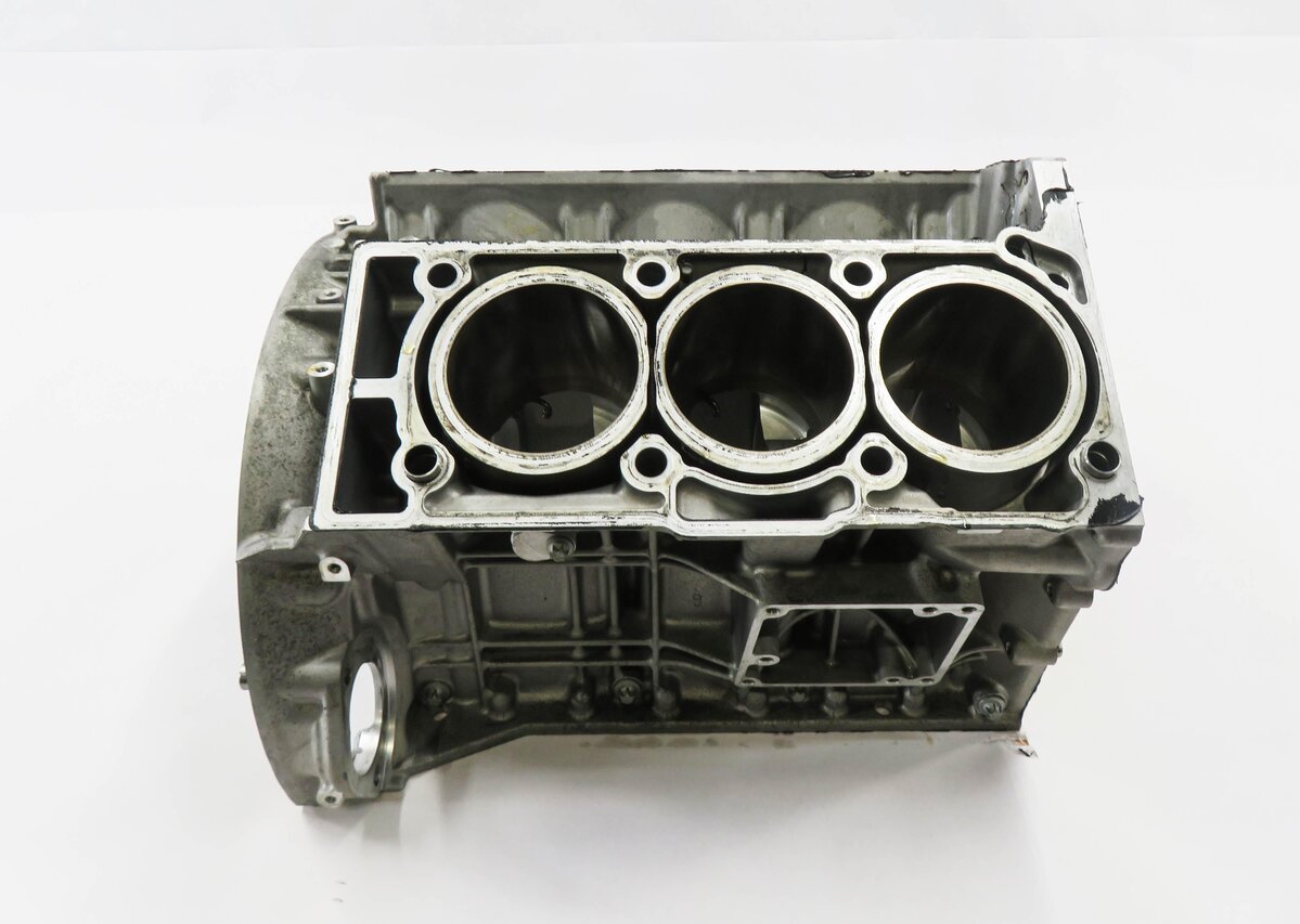 Thumbnail 2: 13-14 MERCEDES C350 E350 (W204 A207 C207 W207) 3.5L M276 ENGINE CYLINDER BLOCK