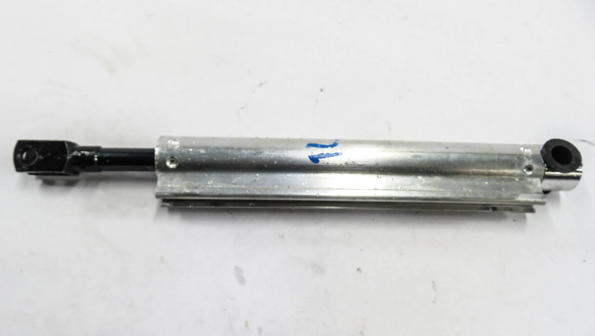 Thumbnail 2: 11-17 MERCEDES E350 E400 E550 (A207) RIGHT CENTER CONVERTIBLE TOP HYDRAULIC RAM
