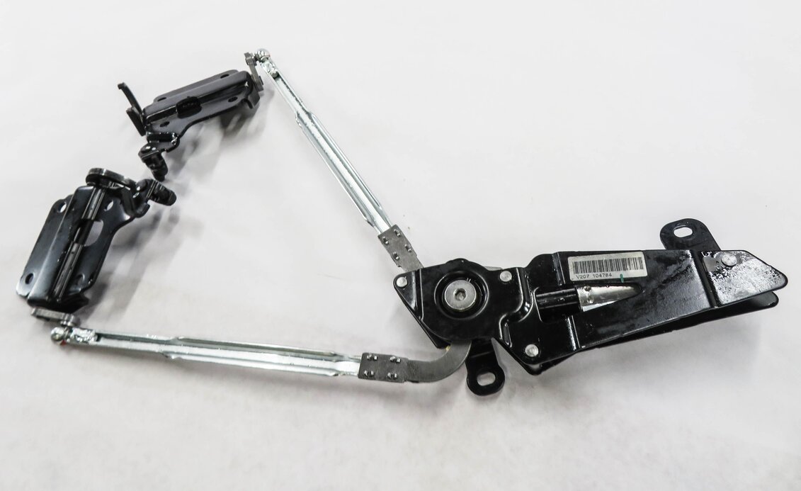 Thumbnail 3: 2014 MERCEDES E350 (A207) FRONT CONVERTIBLE TOP LATCH ASSEMBLY