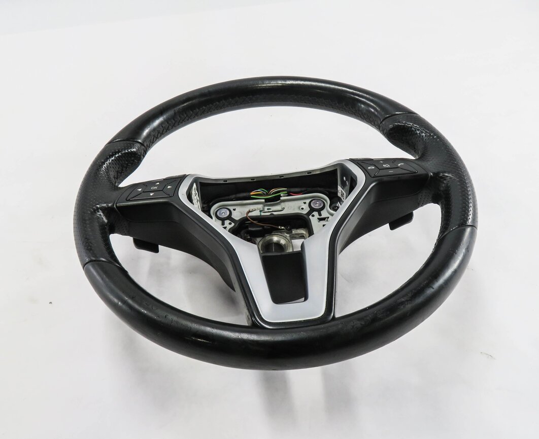 2013-2015 MERCEDES E250 E350 E400 E550 (A207 C207 W207) SPORT STEERING WHEEL