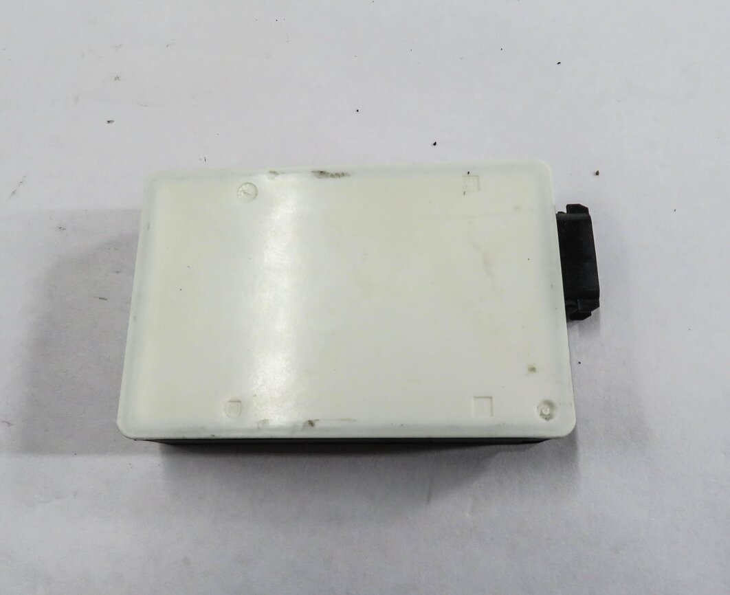 2014 MERCEDES E350 (A207 C207 W207) BLIND SPOT RADAR MODULE