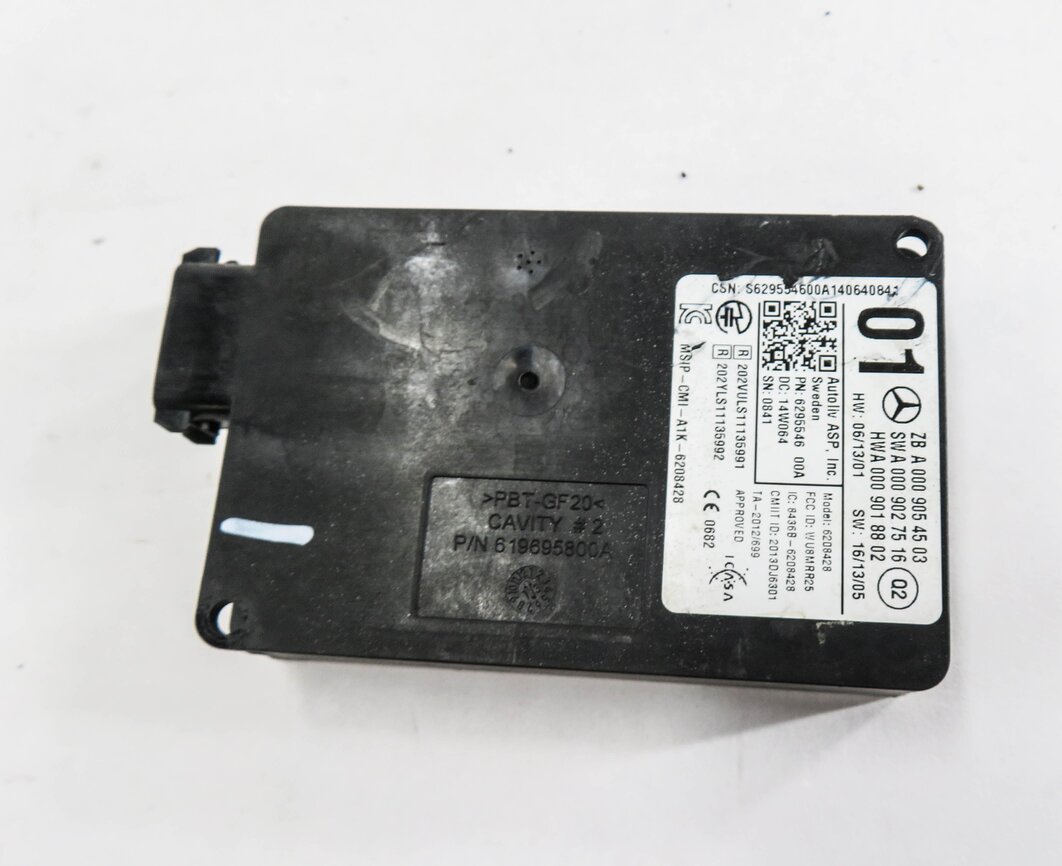 Thumbnail 2: 2014 MERCEDES E350 (A207 C207 W207) BLIND SPOT RADAR MODULE