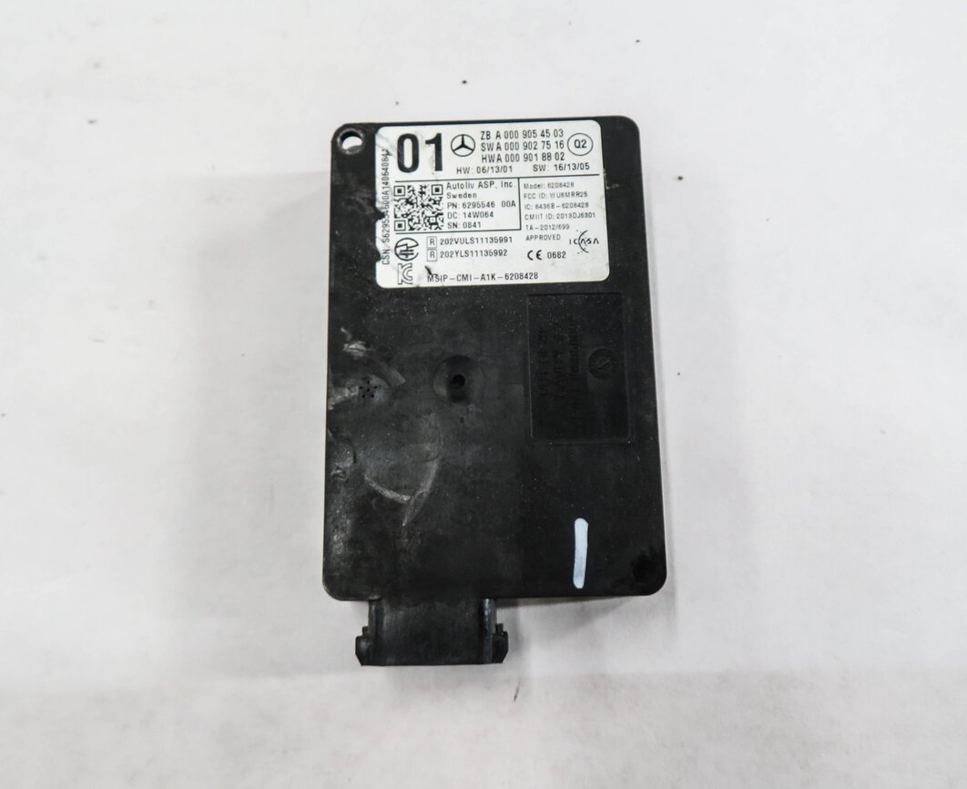 Thumbnail 3: 2014 MERCEDES E350 (A207 C207 W207) BLIND SPOT RADAR MODULE