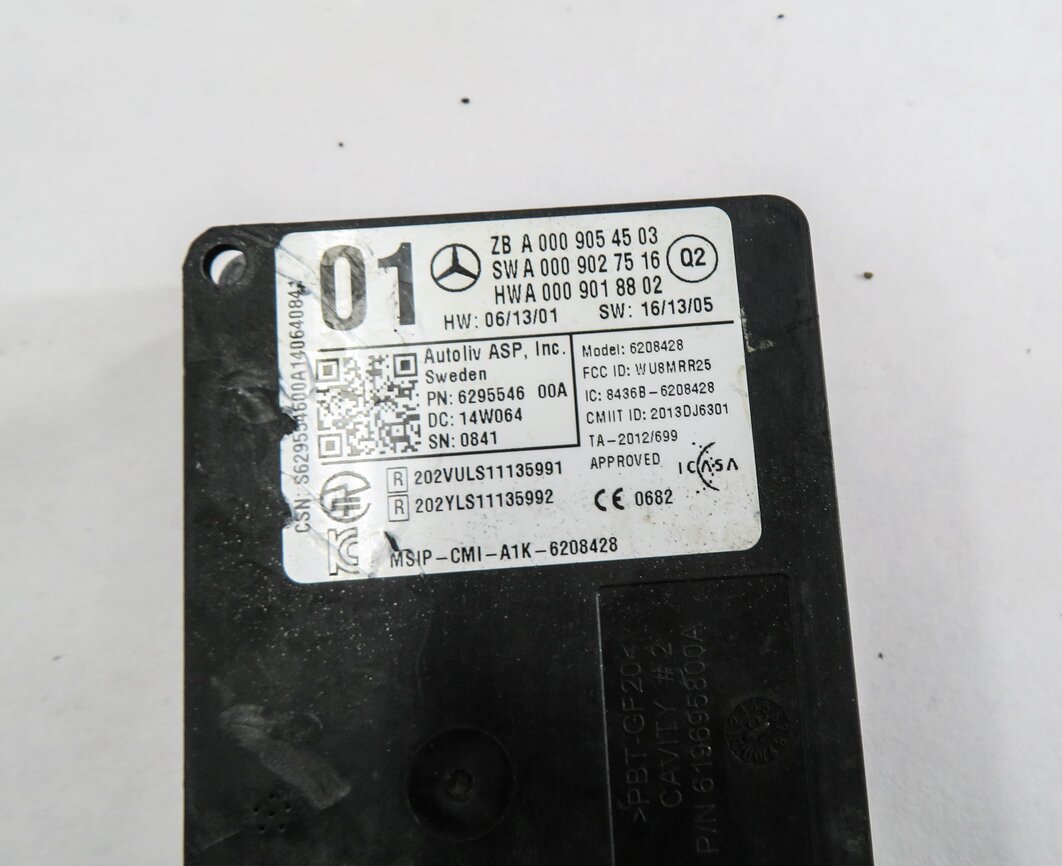 Thumbnail 4: 2014 MERCEDES E350 (A207 C207 W207) BLIND SPOT RADAR MODULE