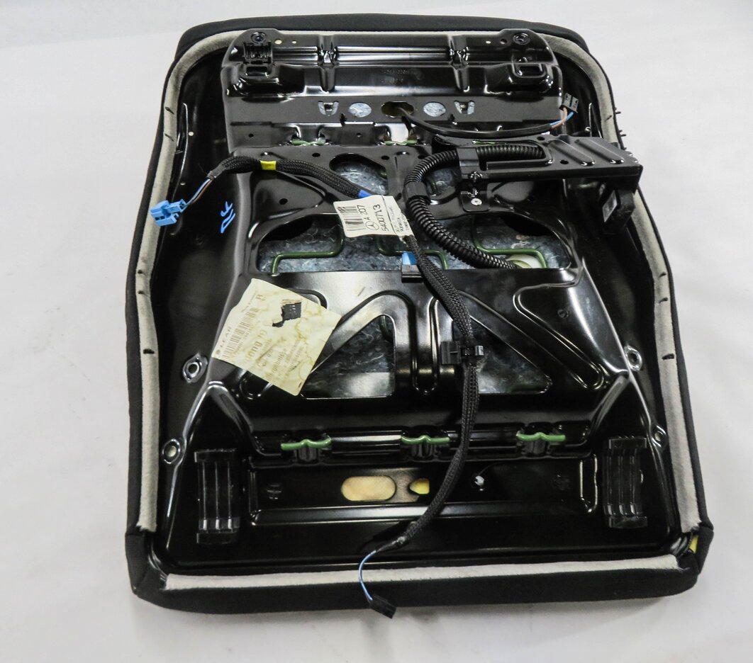 Thumbnail 5: 14 MERCEDES E350 (A207) CONVERTIBLE - PASSENGER LOWER BOTTOM HEATED SEAT CUSHION