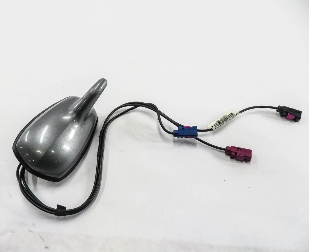 11-17 MERCEDES E350 E400 E550 (A207) CONVERTIBLE - RADIO STEREO ANTENNA (SILVER)