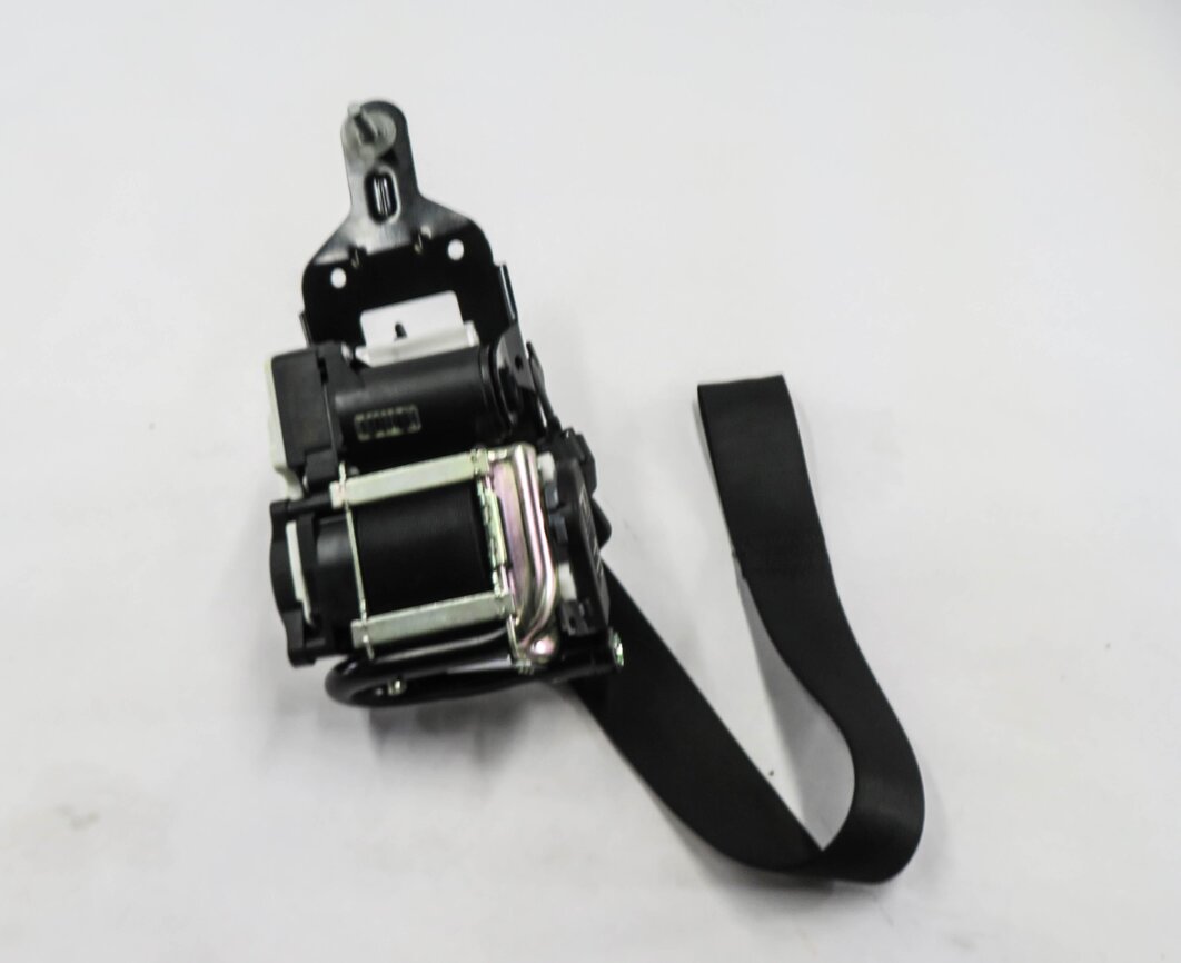 Thumbnail 2: 13-17 MERCEDES E350 E400 E550 (A207 C207) PASSENGER SEATBELT RETRACTOR (BLACK)