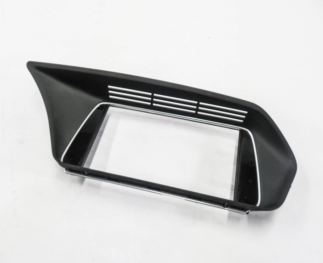 2014 MERCEDES E350 (A207) CONVERTIBLE - GPS NAVIGATION SCREEN TRIM BEZEL