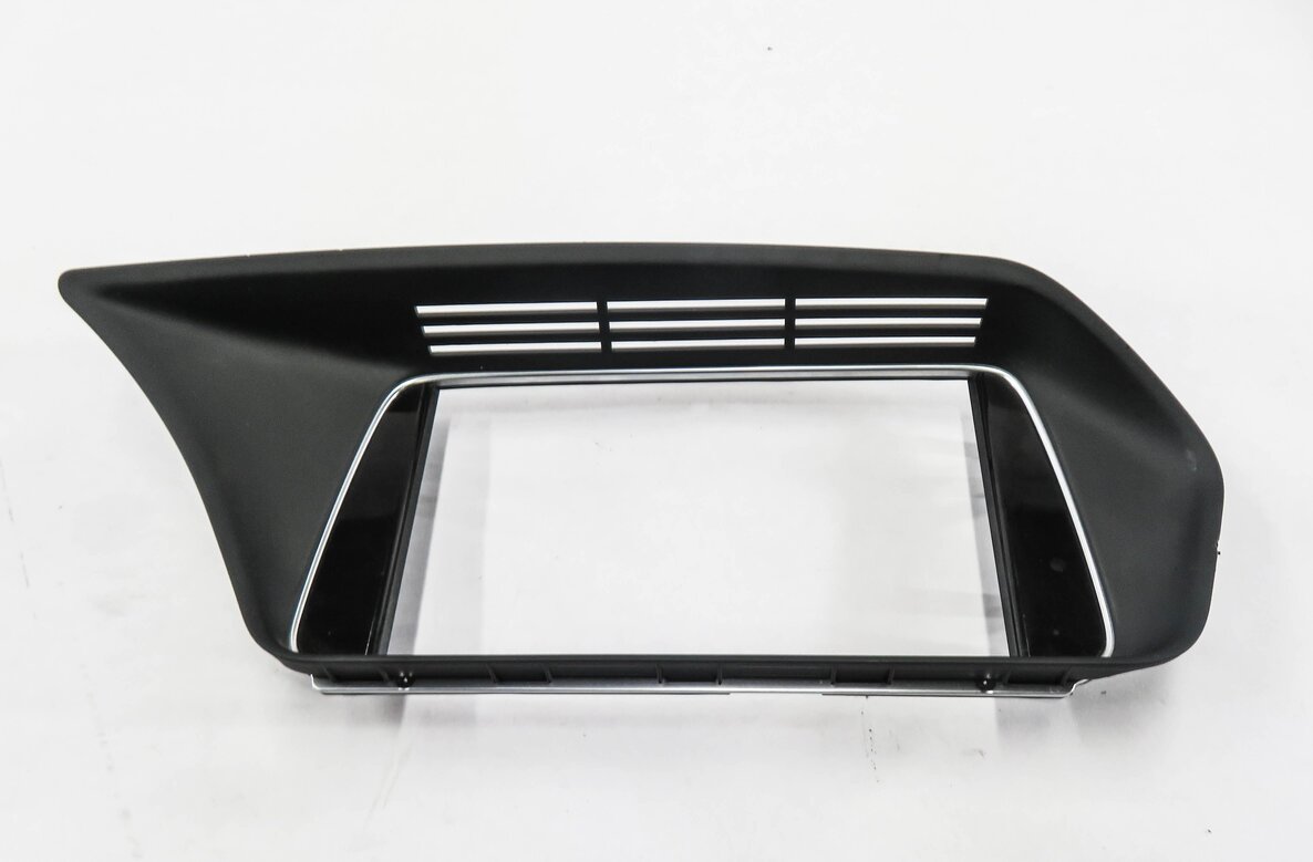 Thumbnail 2: 2014 MERCEDES E350 (A207) CONVERTIBLE - GPS NAVIGATION SCREEN TRIM BEZEL