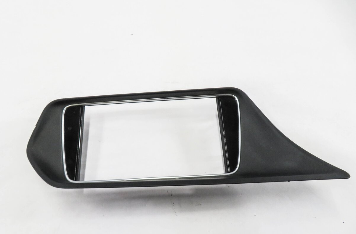 Thumbnail 3: 2014 MERCEDES E350 (A207) CONVERTIBLE - GPS NAVIGATION SCREEN TRIM BEZEL