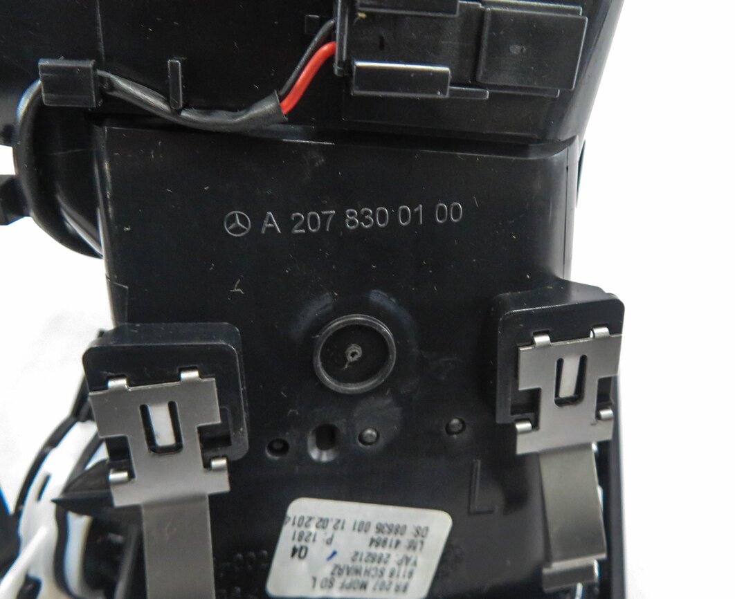 Thumbnail 5: 2014 MERCEDES E350 (A207) CONVERTIBLE - LEFT DRIVER DASH HEATER A/C AIR VENT