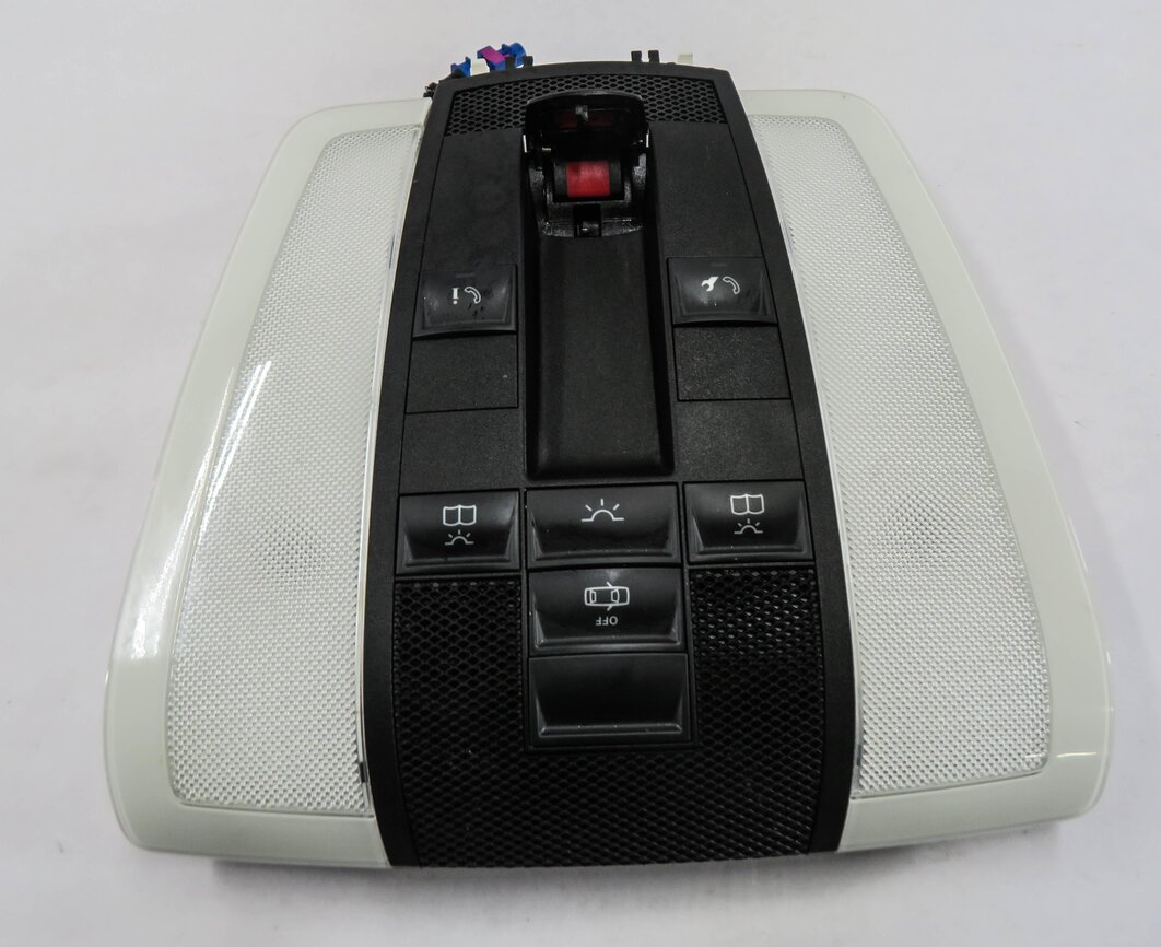 Thumbnail 3: 2014 MERCEDES E350 (A207) CONVERTIBLE - FRONT DOMELIGHT MAP READING LIGHT LAMP