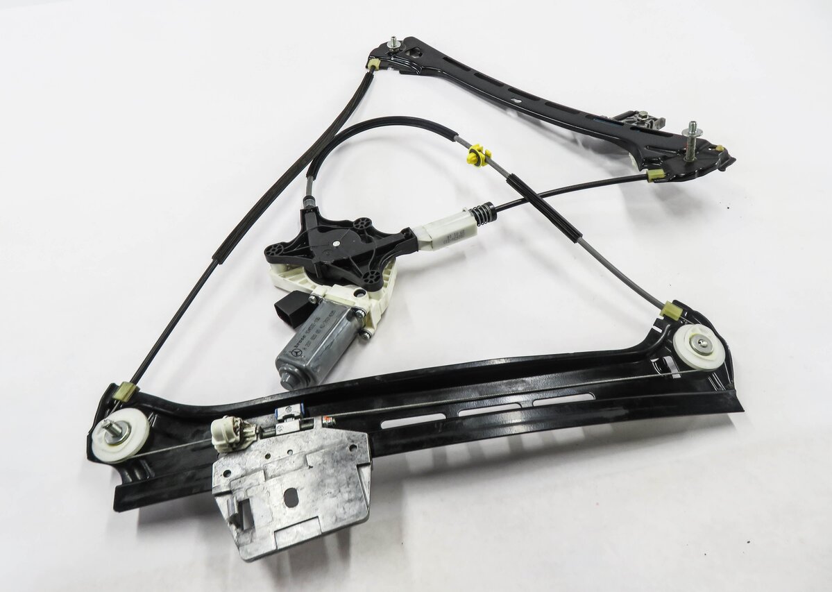 Thumbnail 4: 2014 MERCEDES E350 (A207 C207 W207) PASSENGER DOOR WINDOW REGULATOR w/ MOTOR