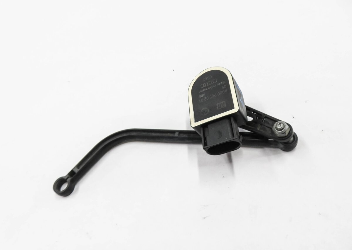 Thumbnail 2: 2014 MERCEDES E350 (A207 C207 W207) LEFT FRONT SUSPENSION HEIGHT LEVEL SENSOR