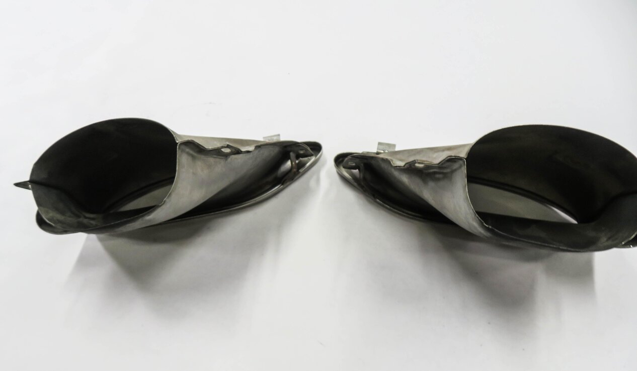 Thumbnail 4: 2012-2016 MERCEDES E350 (A207 C207 W207) AMG EXHAUST TIP SET
