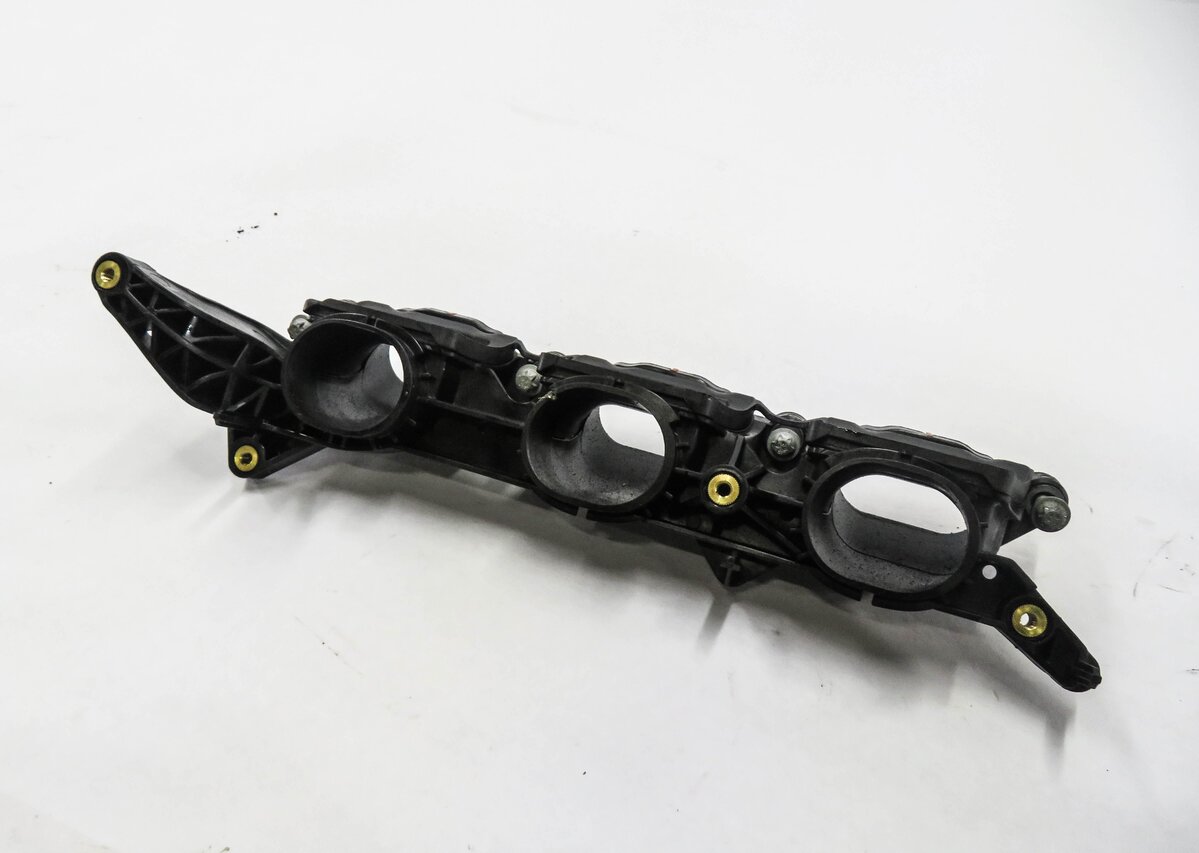 Thumbnail 1: 12-18 MERCEDES C300 C350 E300 E350 E400 GLK350 - 3.5L LEFT LOWER INTAKE MANIFOLD
