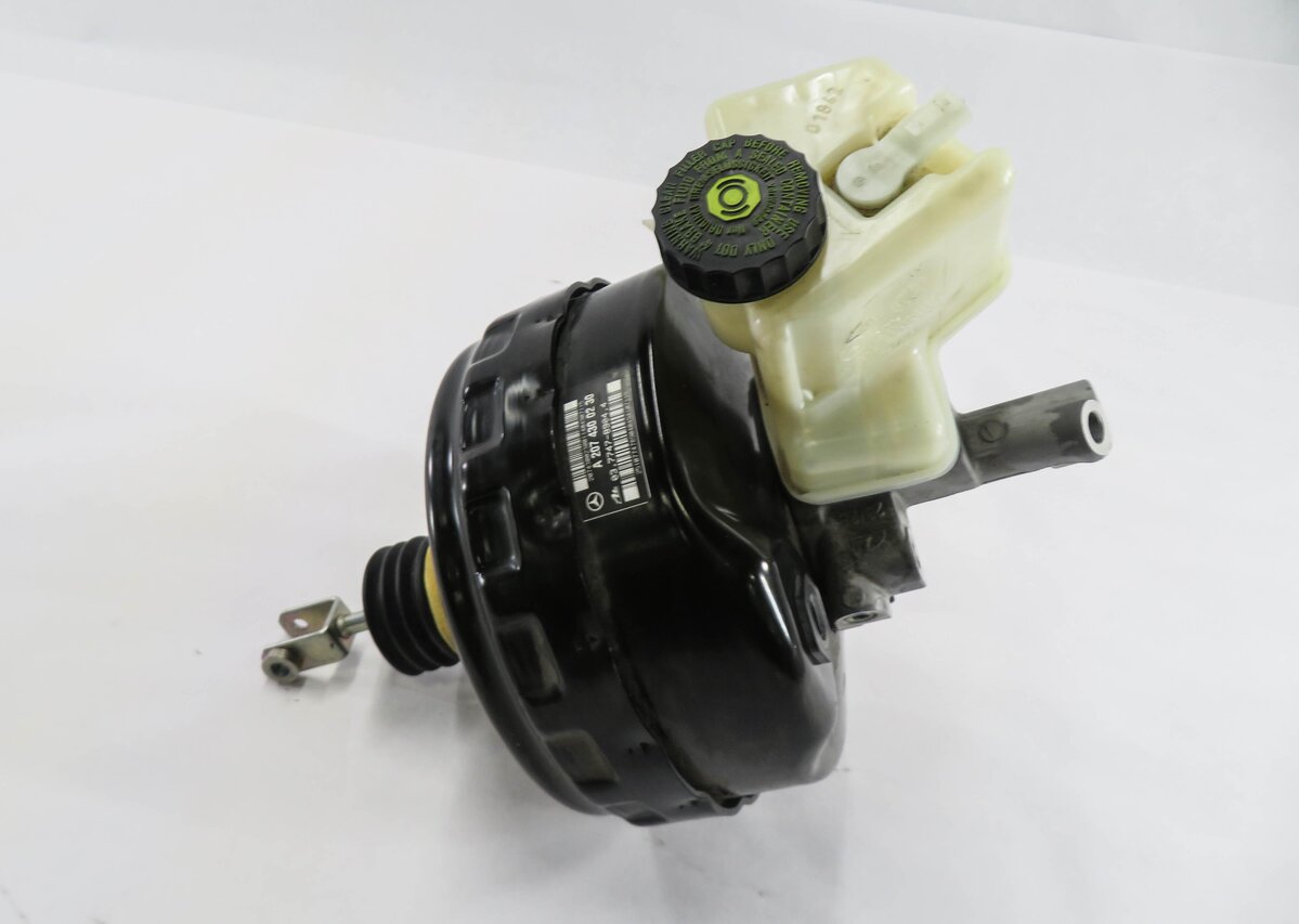 Thumbnail 2: 2014 MERCEDES E350 (A207) CONVERTIBLE - POWER BRAKE BOOSTER w/ MASTER CYLINDER