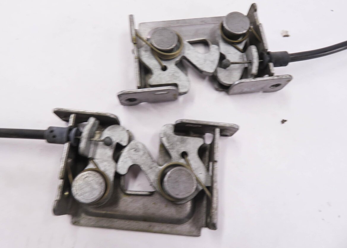 Thumbnail 4: 2006 BMW 550i (E60) FRONT LOWER HOOD LOCK LATCH SET-2 w/ CABLE