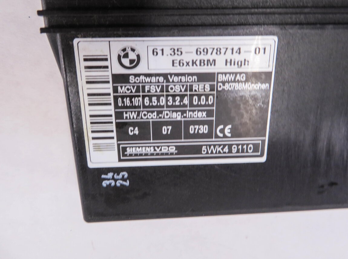 Thumbnail 4: 2006 BMW 550i (E60) BODY CONTROL MODULE BCM