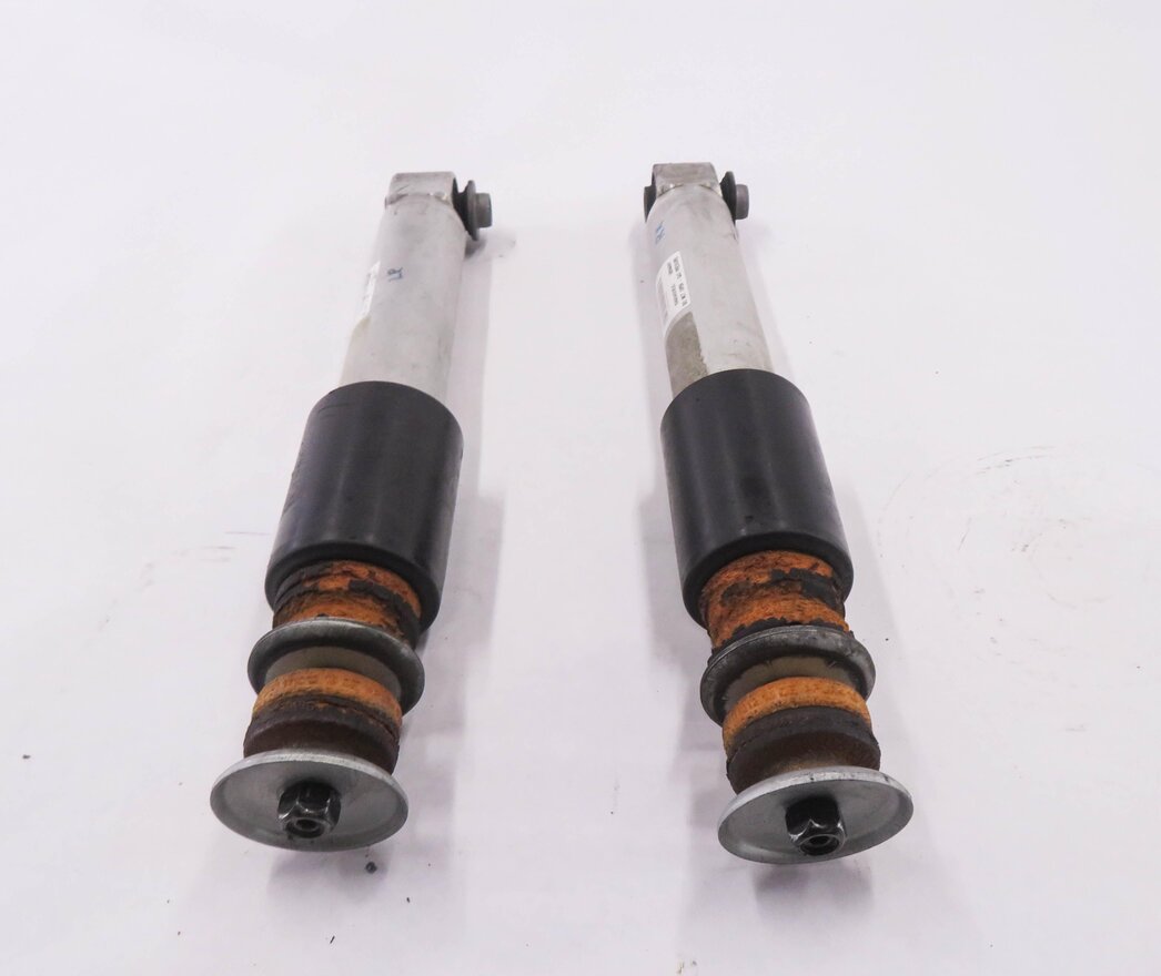 Thumbnail 3: 2006 BMW 550i (E60) LEFT & RIGHT REAR (STANDARD SUSPENSION) SHOCK STRUT SET
