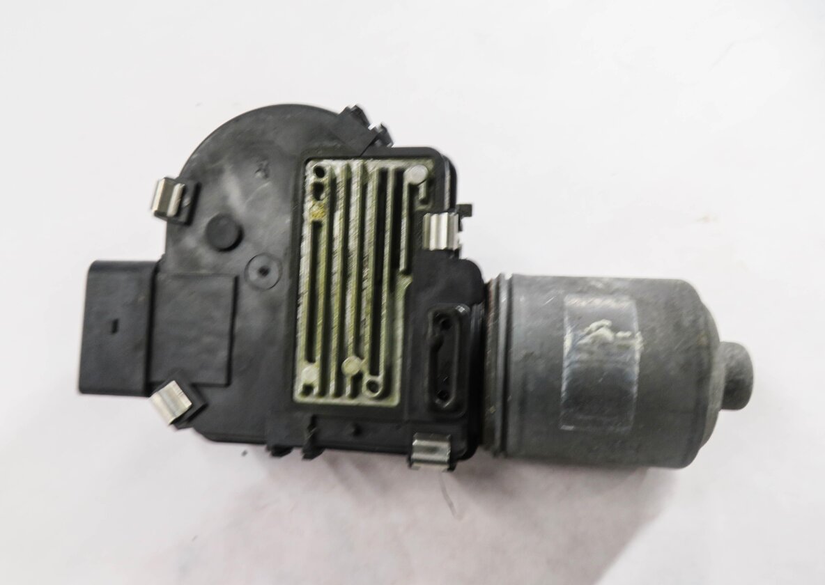 Thumbnail 2: 2004-2010 BMW 525i 528i 530i 535i 545i M5 M6 (E60 E63) WINDSHIELD WIPER MOTOR