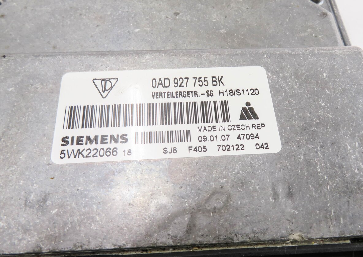 Thumbnail 4: 2008-2010 PORSCHE CAYENNE (957) A/T TRANSFER CASE CONTROL MODULE COMPUTER