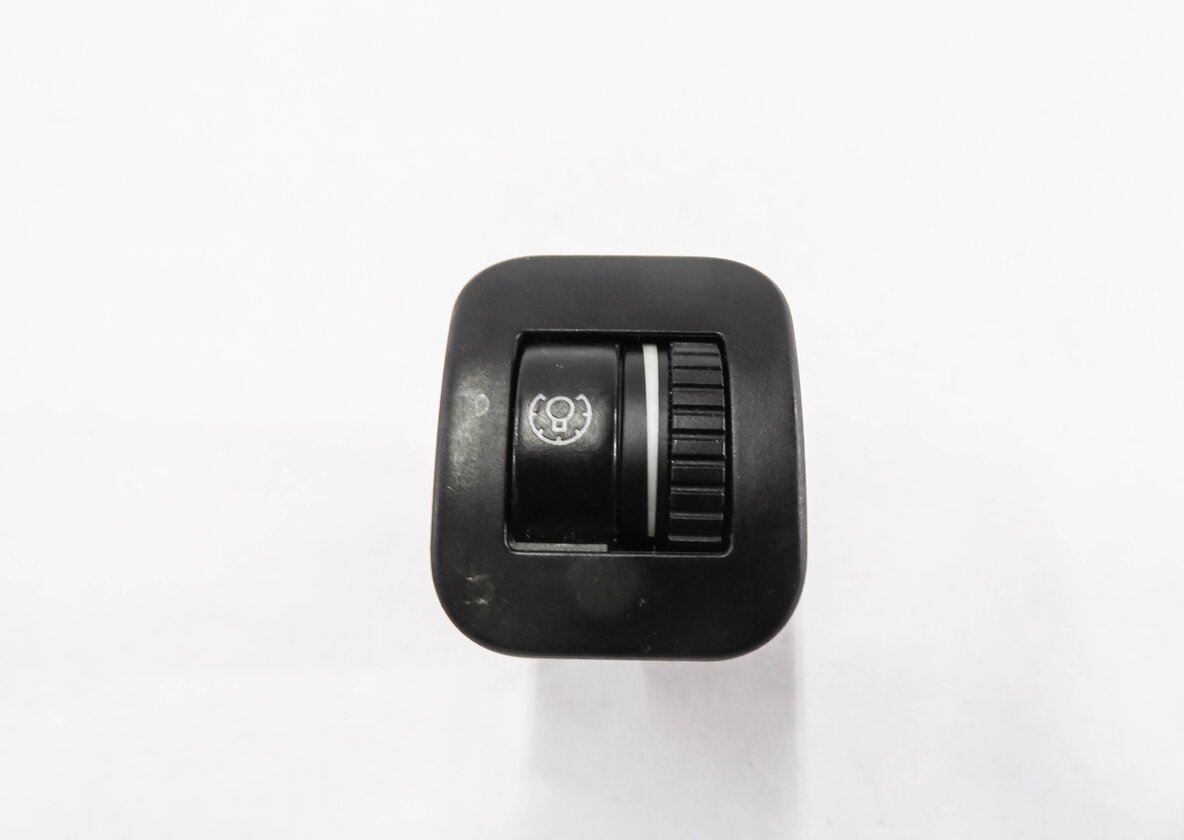 Thumbnail 2: 2008 PORSCHE CAYENNE (957) INTERIOR DIMMER SWITCH ROLLER