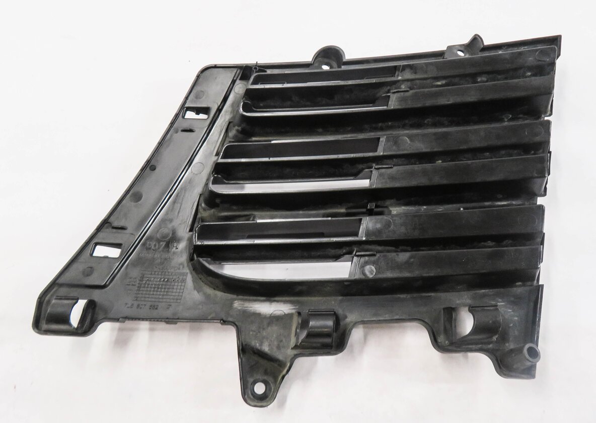 Thumbnail 3: 2008-2010 PORSCHE CAYENNE (957) LEFT FRONT DRIVER LOWER BUMPER AIR VENT GRILLE