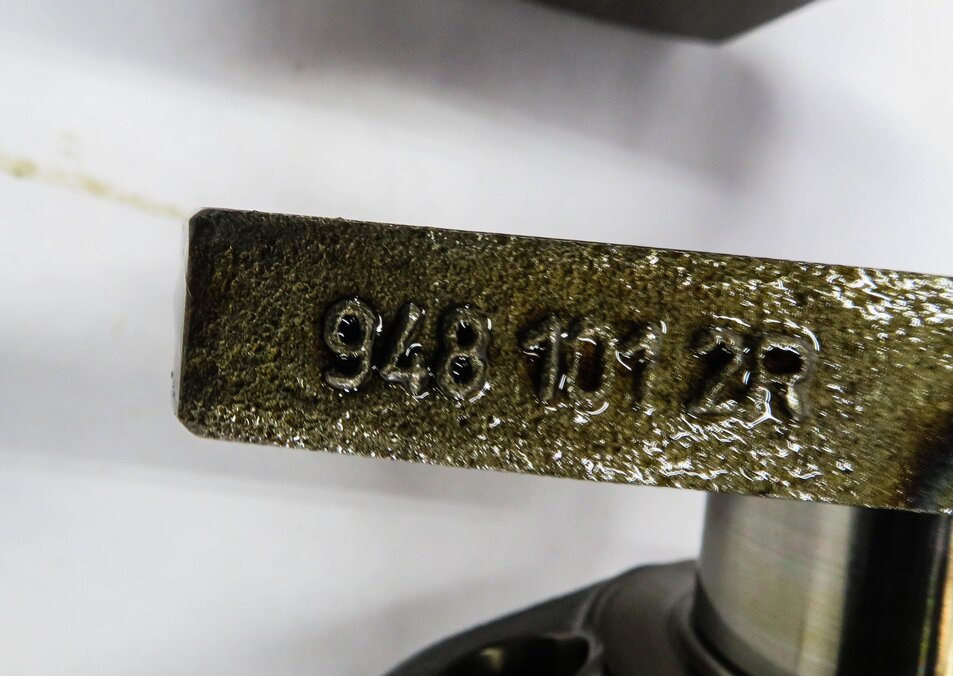 Thumbnail 4: 2008 PORSCHE CAYENNE (957) 4.8L M49.01 ENGINE- CRANKSHAFT CRANK SHAFT