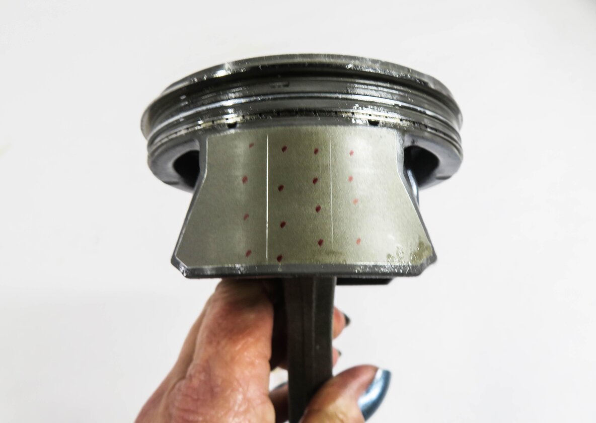 Thumbnail 5: 08-10 PORSCHE CAYENNE (957) 4.8L M49.01 ENGINE- LEFT PISTON w/ CONNECTING ROD