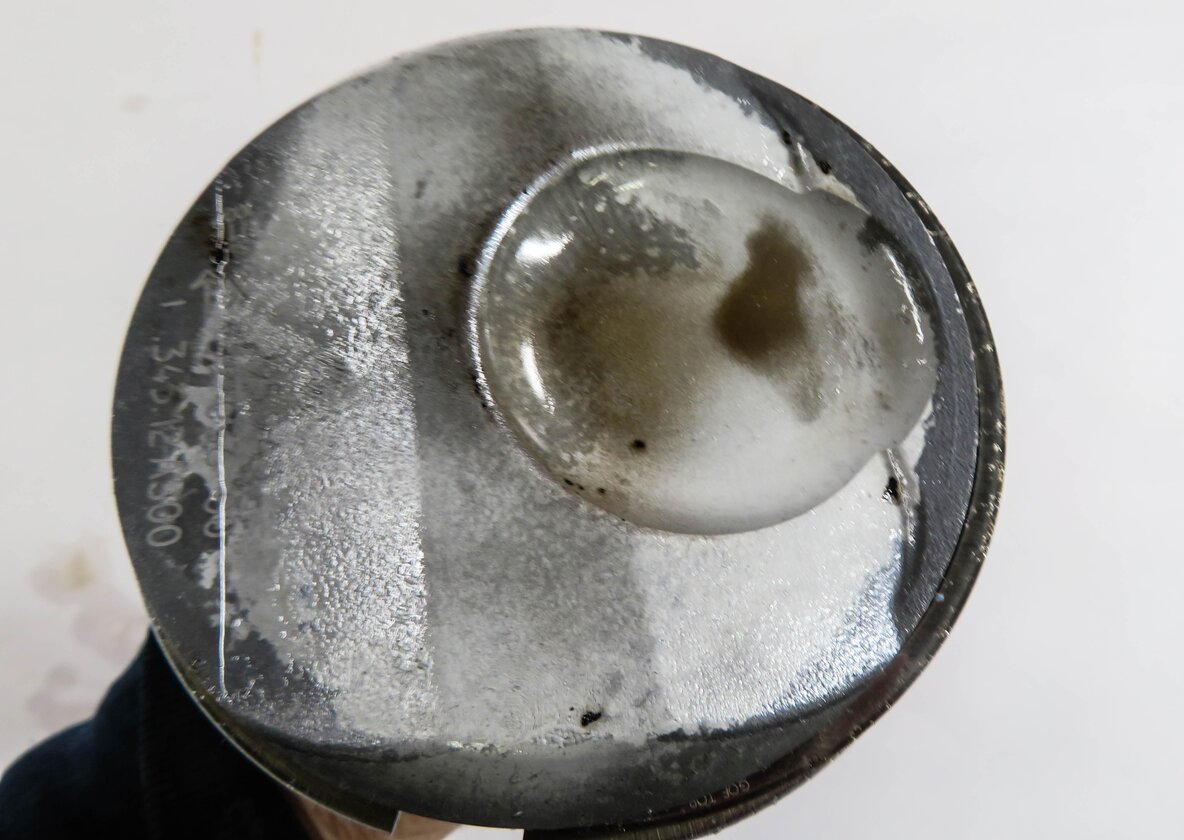 Thumbnail 4: 08-10 PORSCHE CAYENNE (957) 4.8L M49.01 ENGINE- LEFT PISTON w/ CONNECTING ROD
