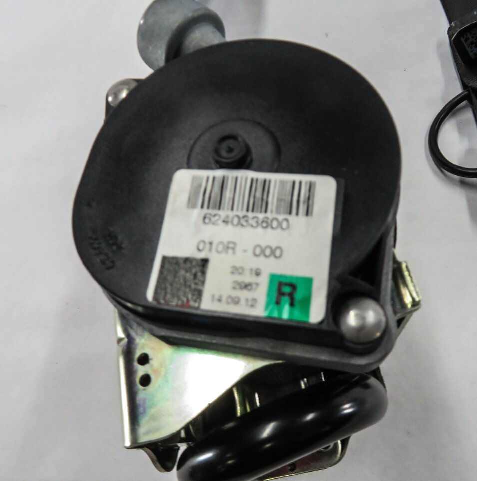 Thumbnail 4: 2013-2019 RANGE ROVER (L405) RIGHT FRONT PASSENGER SEATBELT RETRACTOR (BLACK)